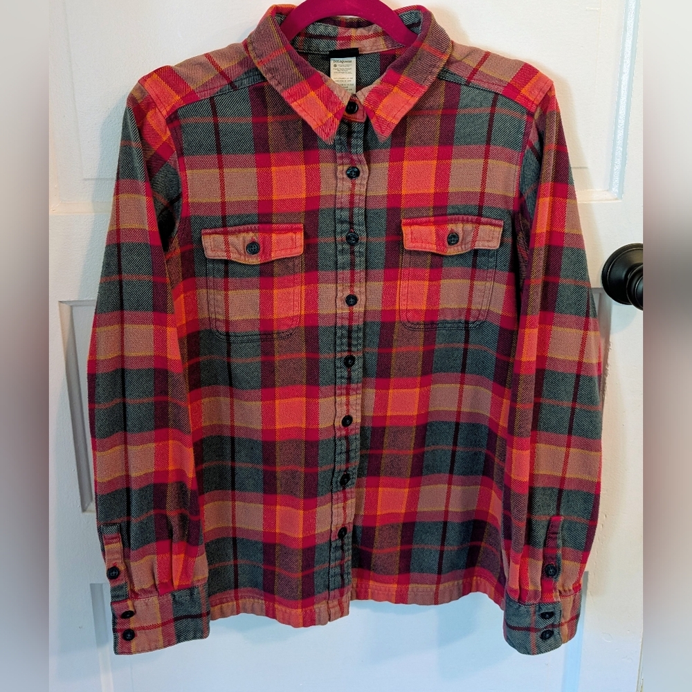 Patagonia Red and Gray Checkered Button Down Shirt